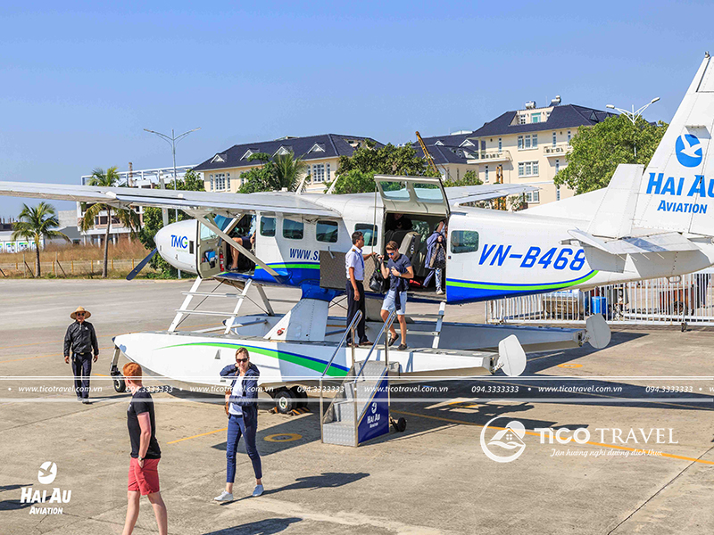 Thủy Phi Cơ Hạ Long thăm Vịnh
