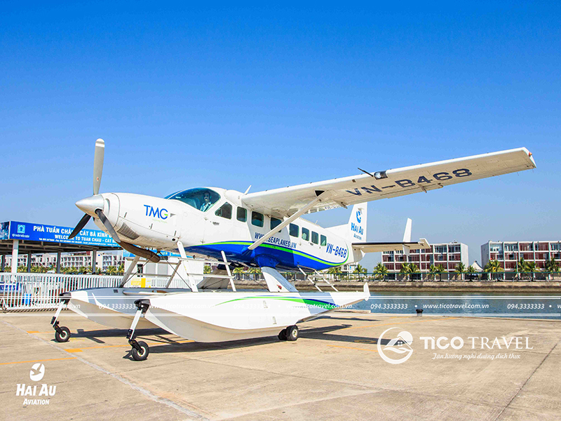 Thủy Phi Cơ Hạ Long thăm Vịnh