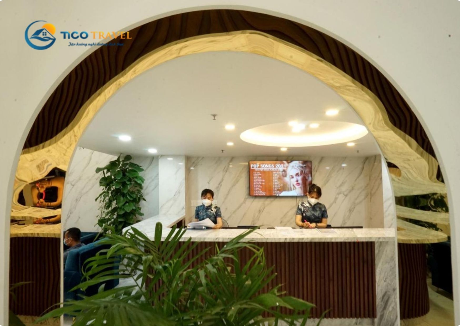 Tiffany Hotel & Restaurant