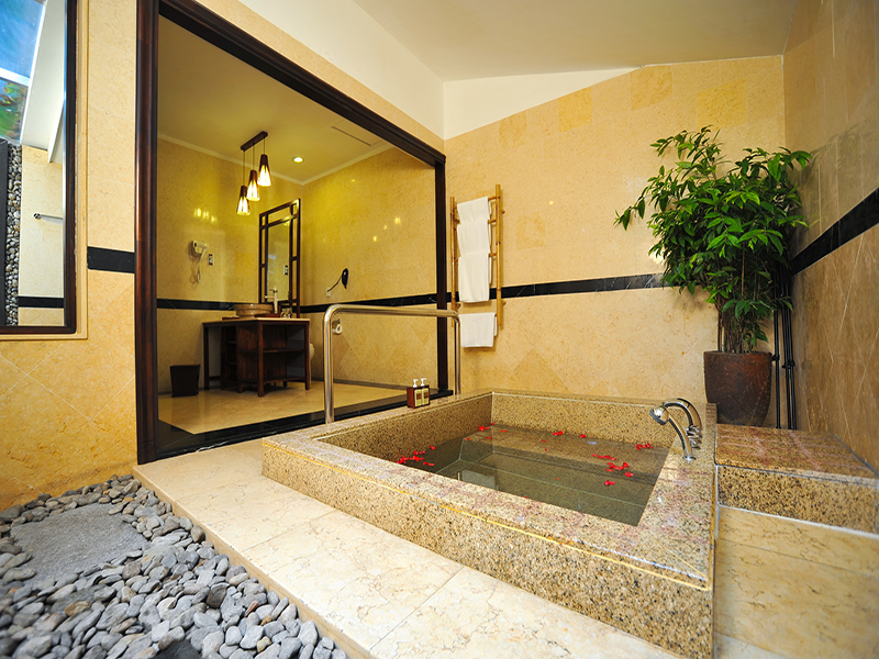 Diamond Bay Resort & Spa Nha Trang