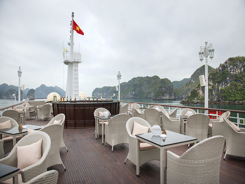 Paradise Grand Cruise