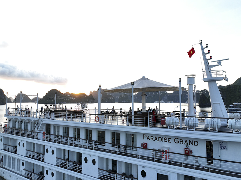 Paradise Grand Cruise