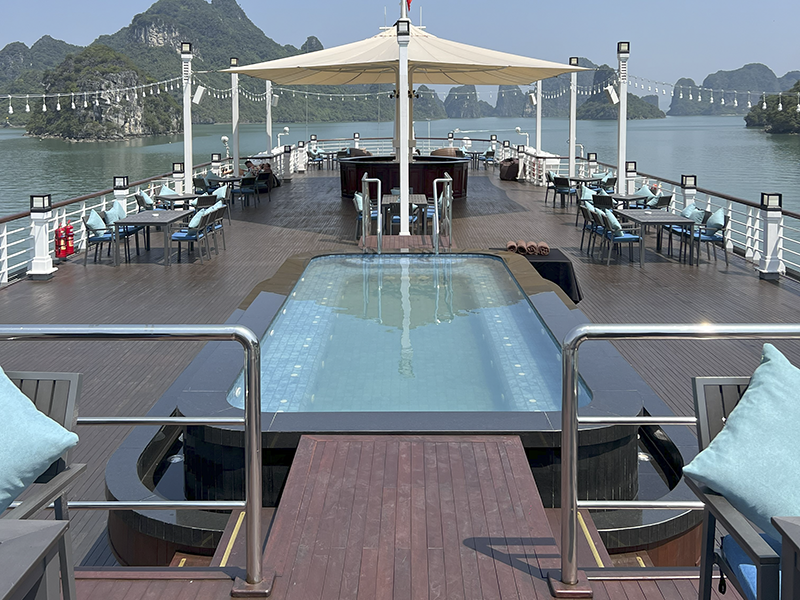 Paradise Grand Cruise
