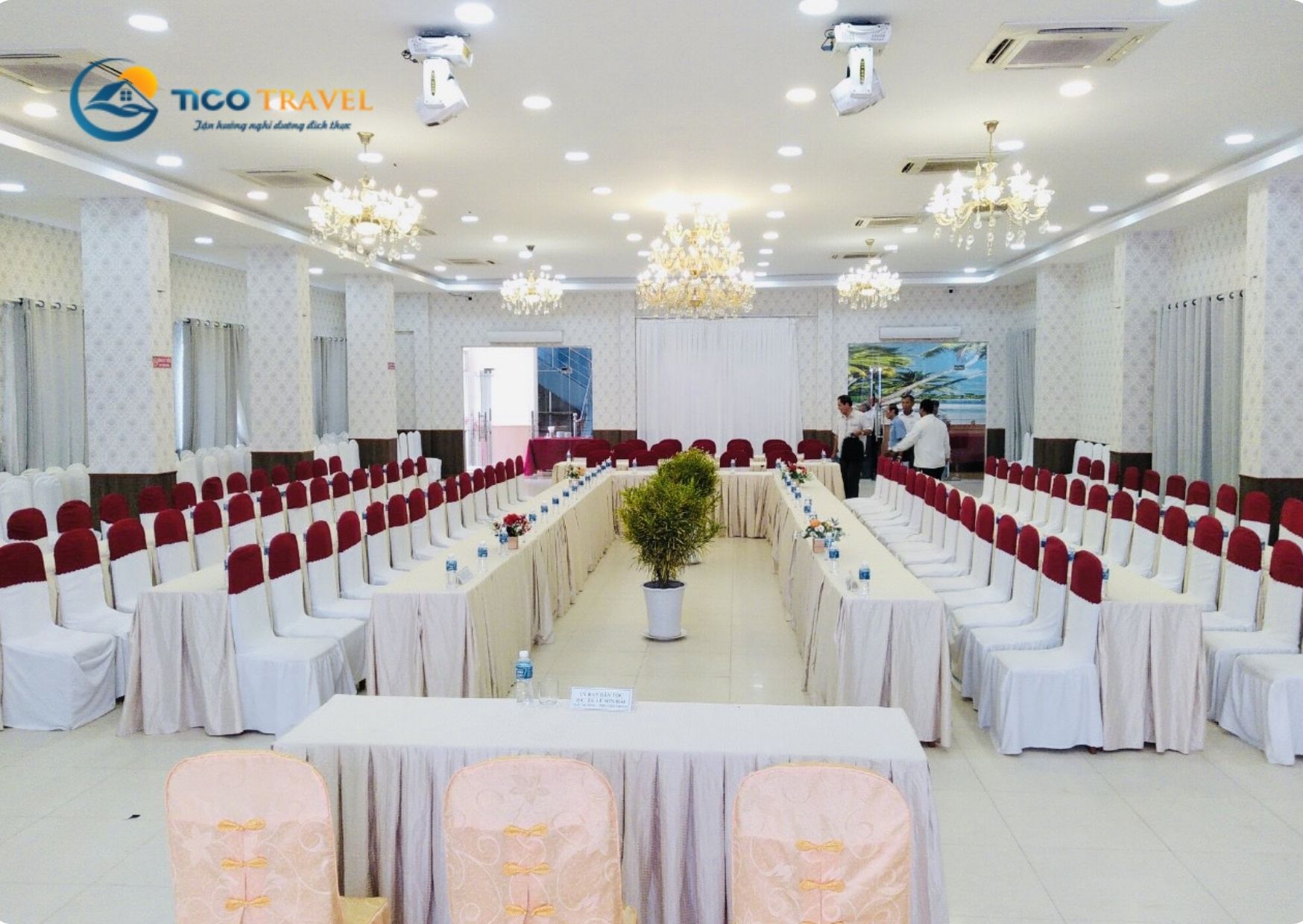 Khách sạn Đồi Dương