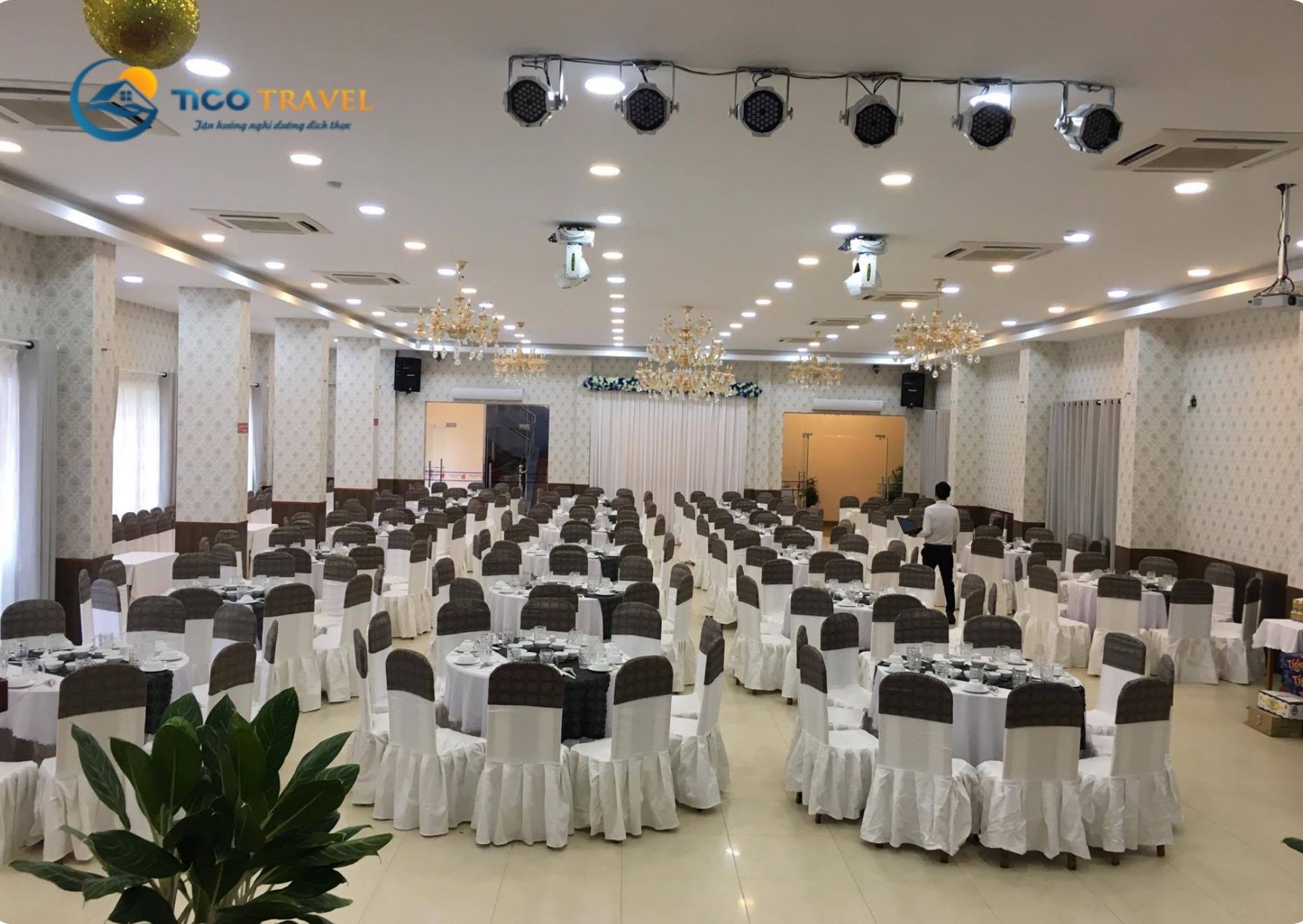 Khách sạn Đồi Dương