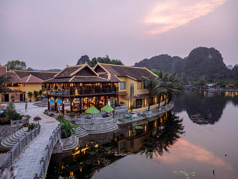 Emeralda Resort Tam Coc