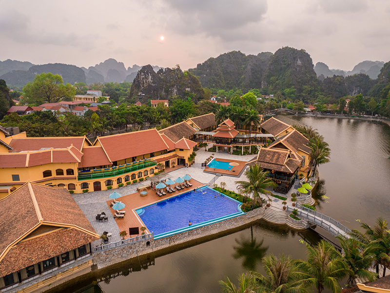 Emeralda Resort Tam Coc