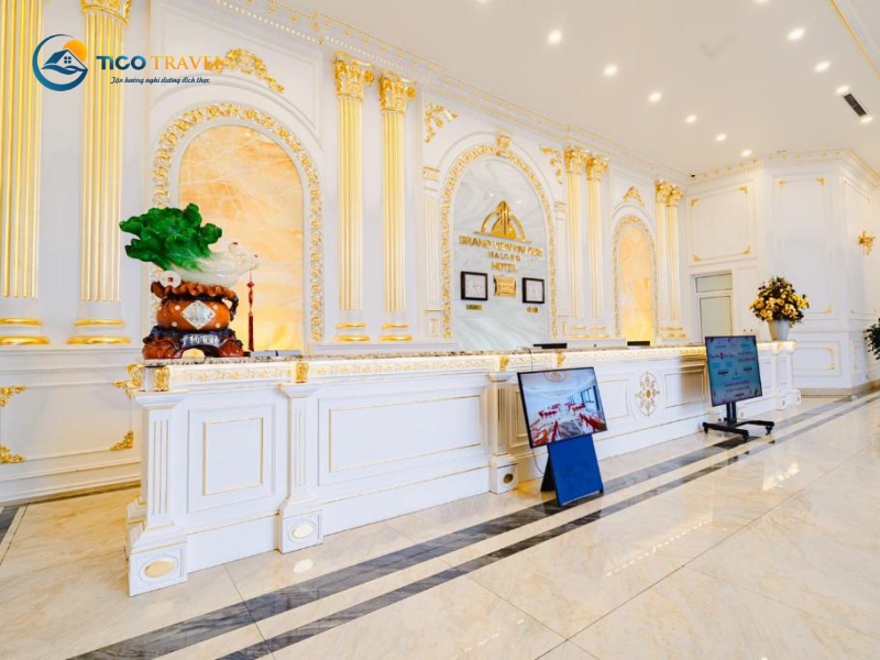 Grand View Palace