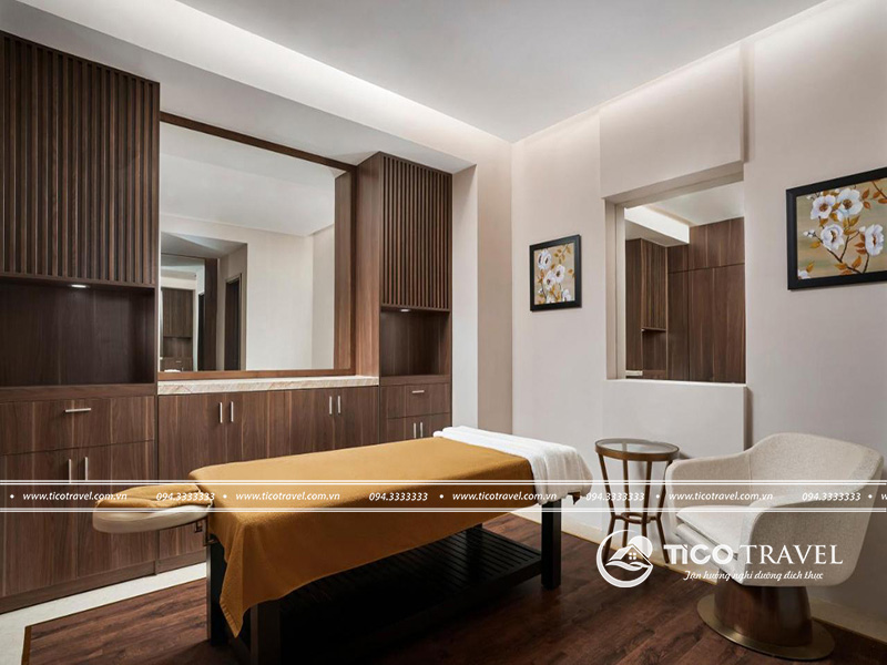 Four Points by Sheraton Lang Son