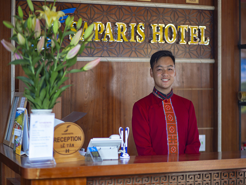 Saparis Hotel