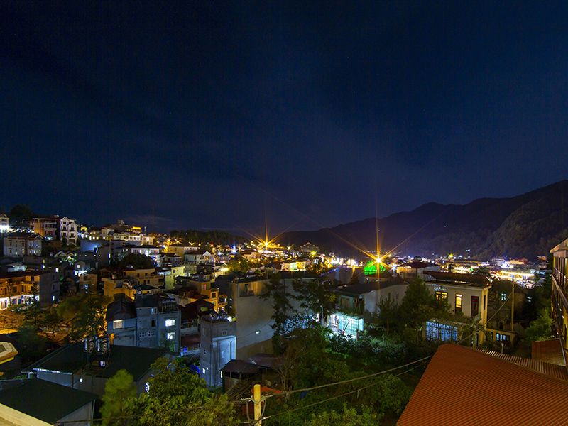 Saparis Hotel