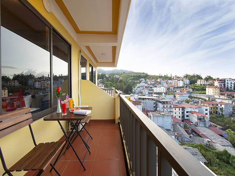 Saparis Hotel