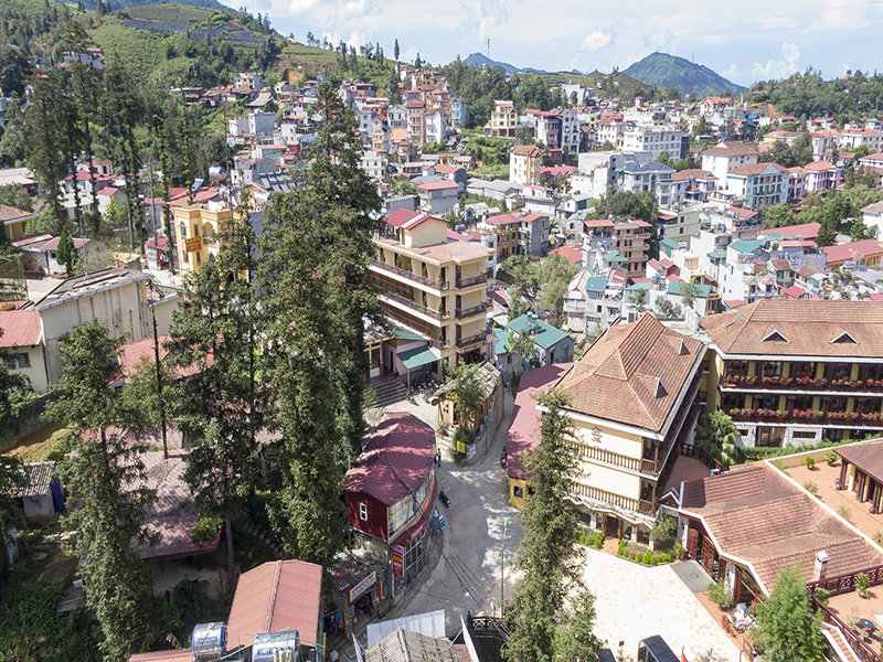 Saparis Hotel