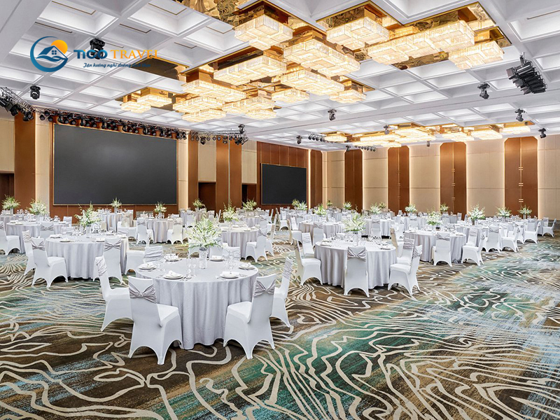 Vinpearl Landmark 81, Autograph Collection
