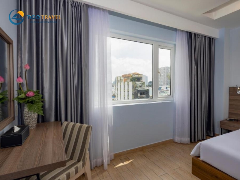 Sen Việt Hotel