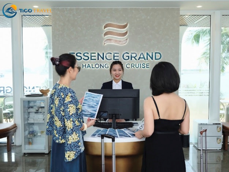 Du thuyền Essence Grand