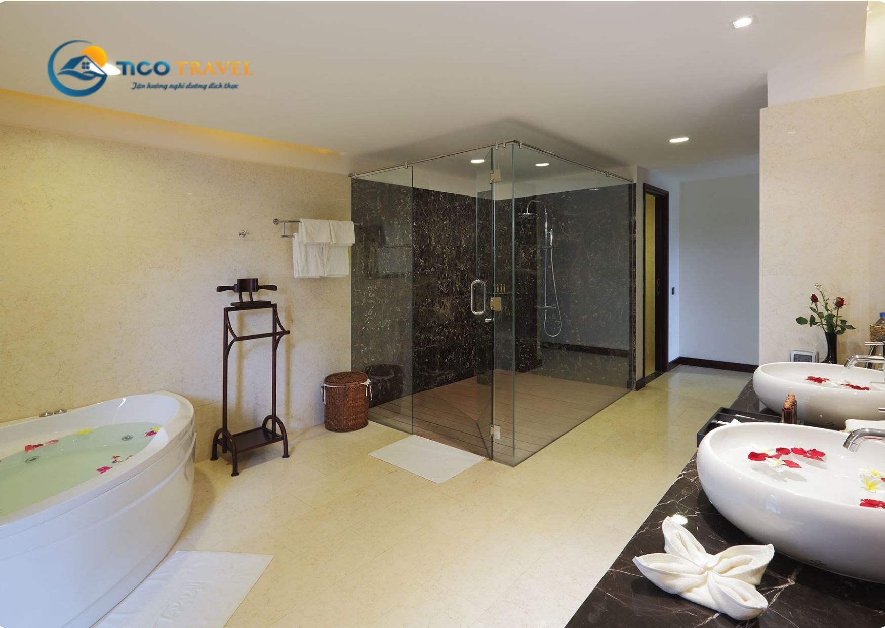 Phòng Deluxe 3 người (Deluxe Triple Room)