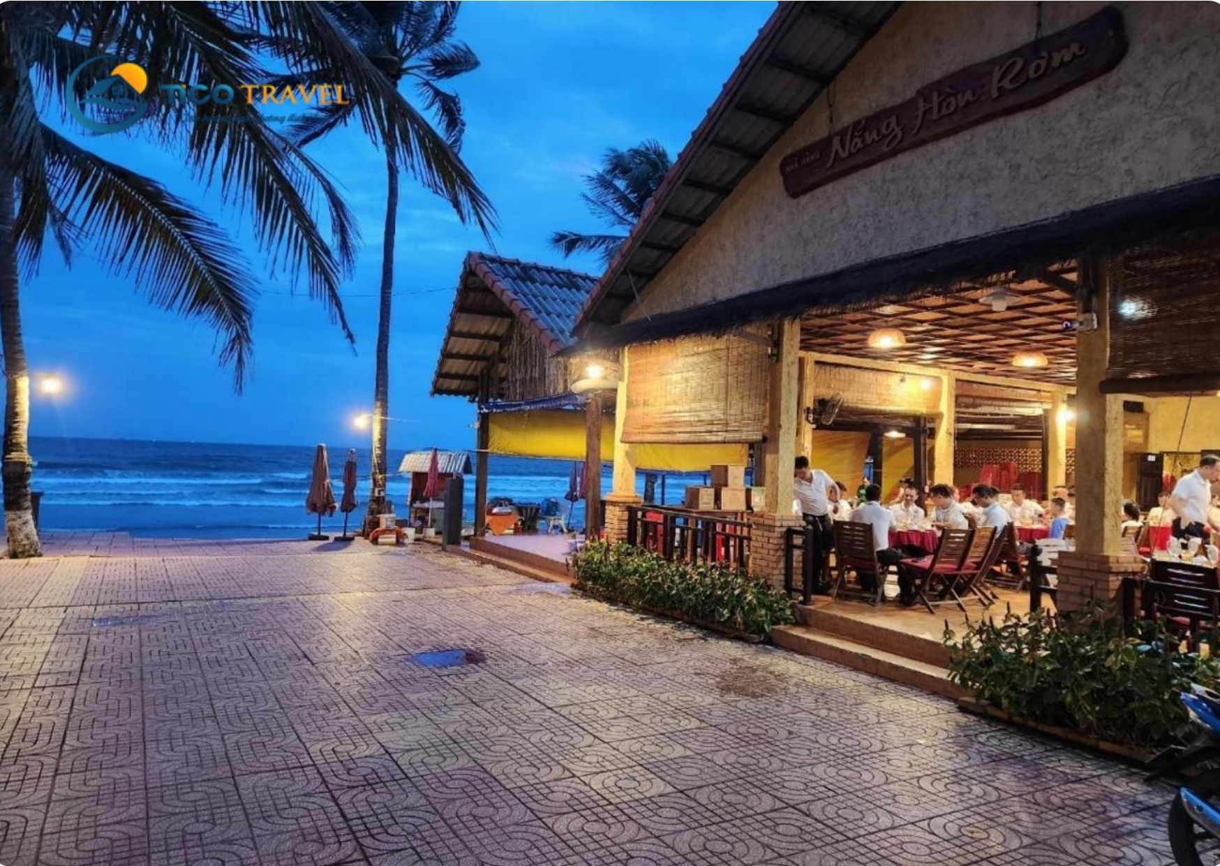 Nắng Hòn Rơm Resort