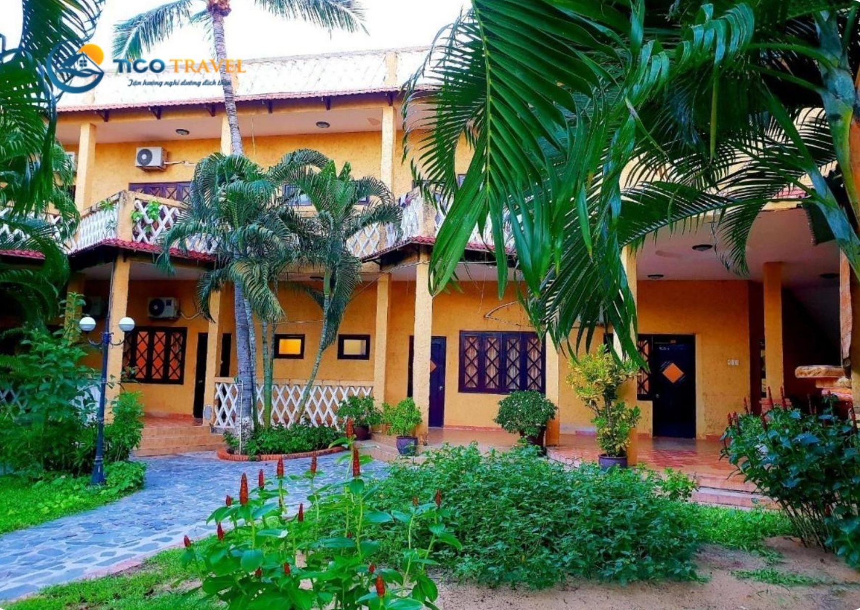 Nắng Hòn Rơm Resort