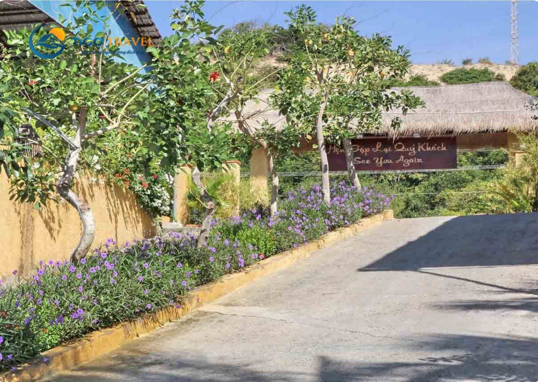 Nắng Hòn Rơm Resort