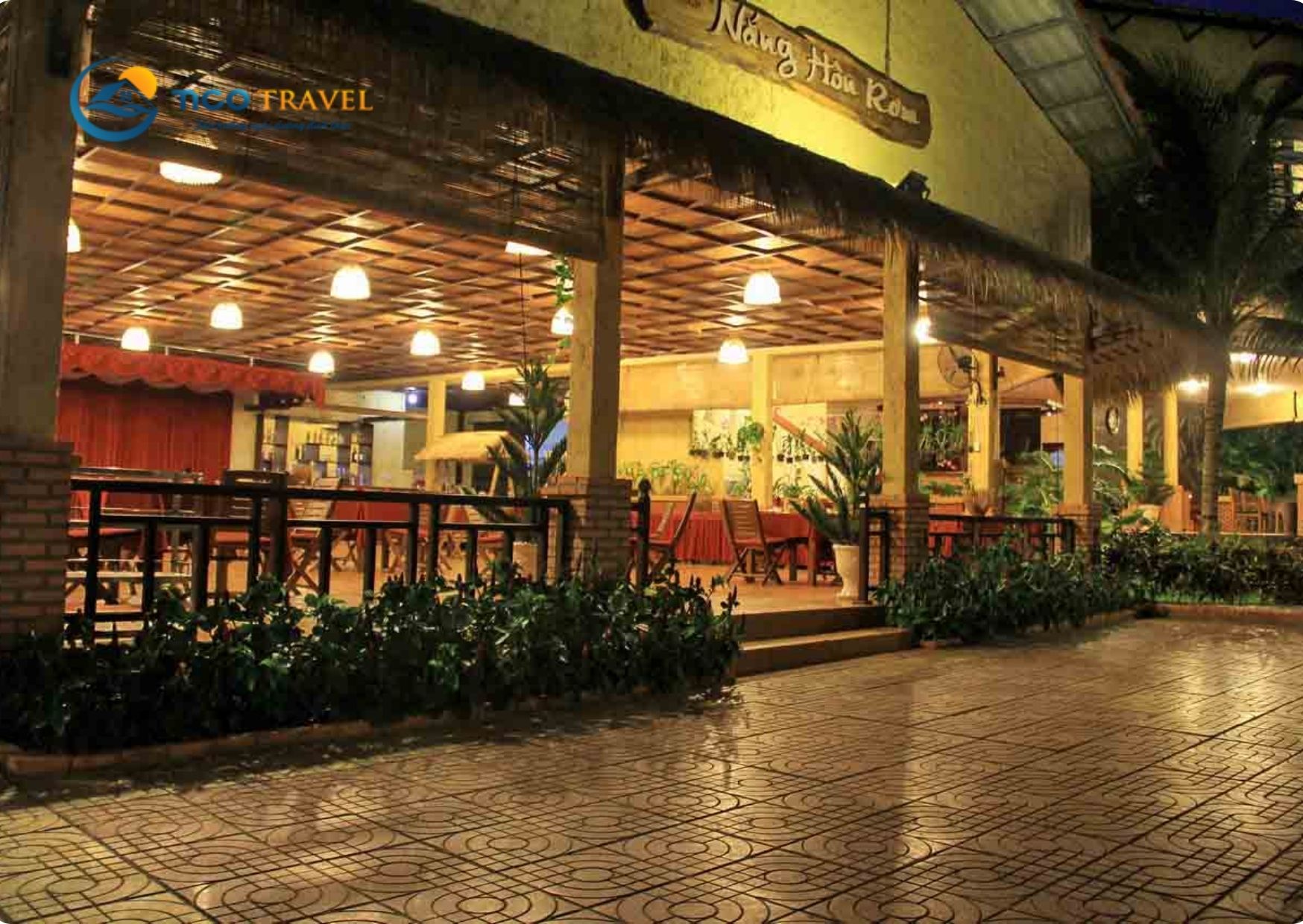 Nắng Hòn Rơm Resort