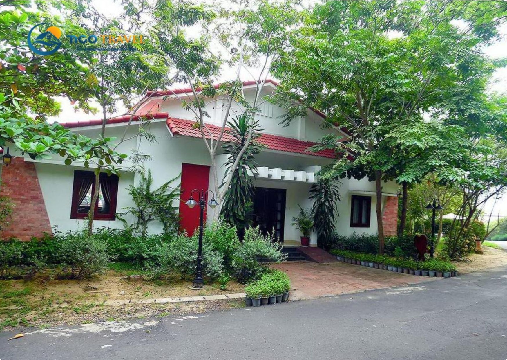 Núi Thơm Ecolodge