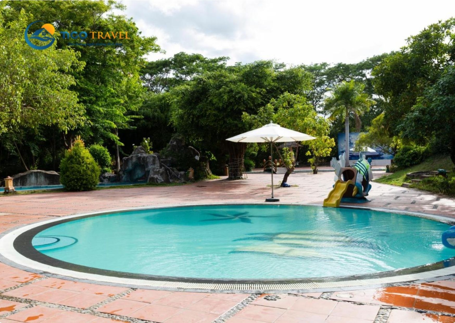 Núi Thơm Ecolodge