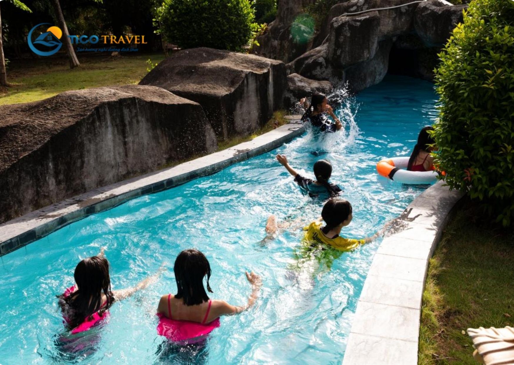 Núi Thơm Ecolodge
