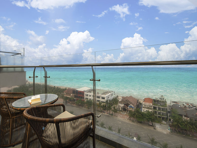 Canvas Hotel