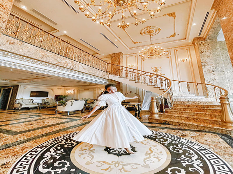 Monarque Hotel Danang