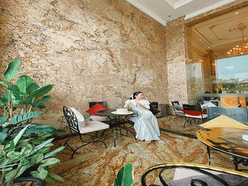 Monarque Hotel Danang