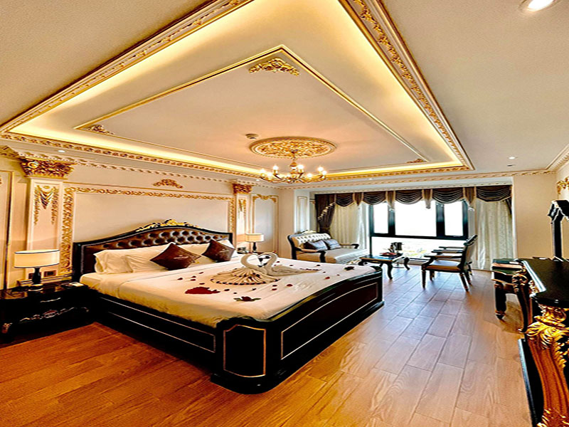 Monarque Hotel Danang