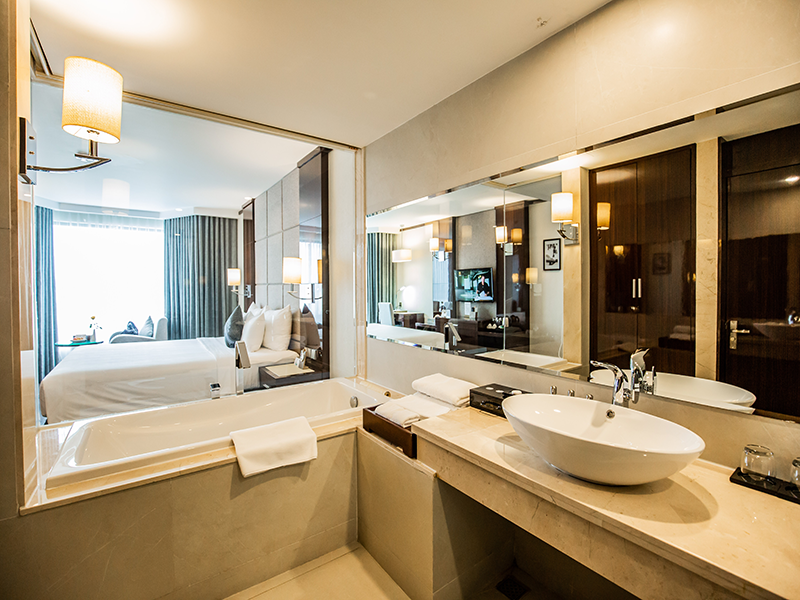Central Luxury Halong Hotel