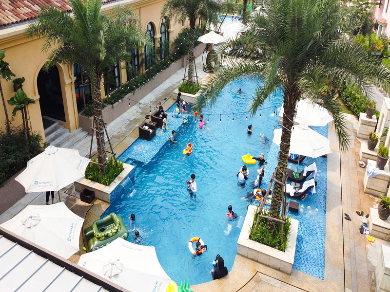 Wyndham Sky Lake Resort & Villas