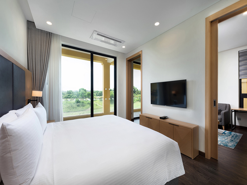 Wyndham Sky Lake Resort & Villas