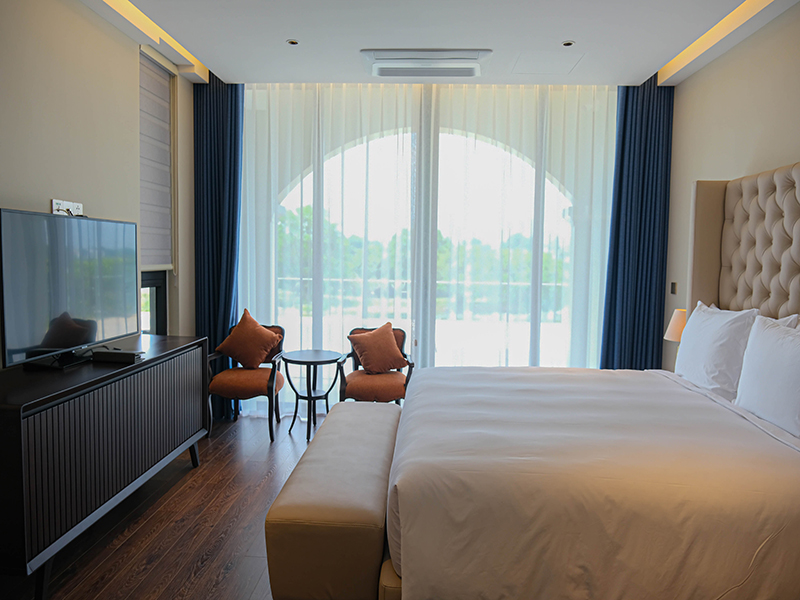 Wyndham Sky Lake Resort & Villas