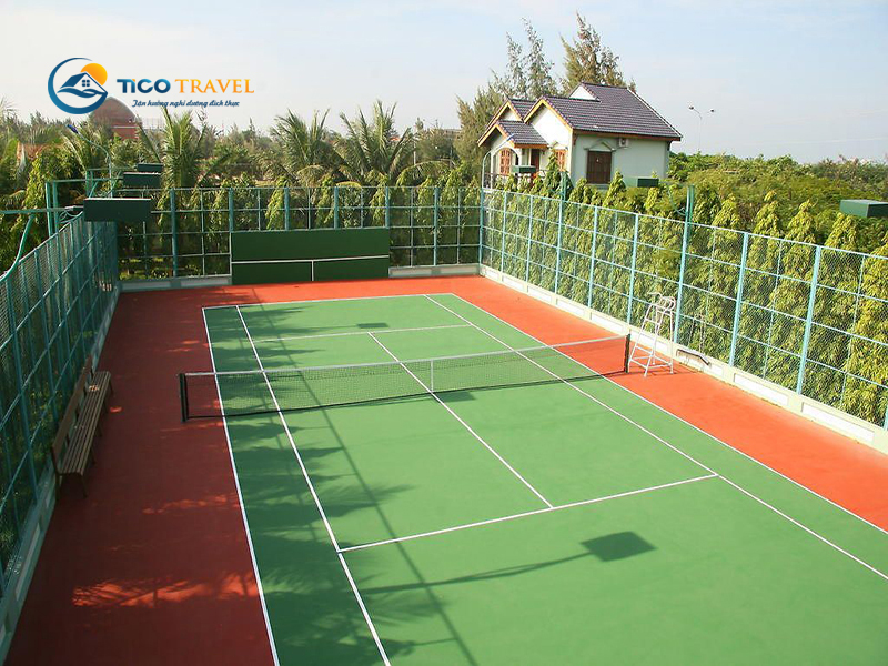Con Gà Vàng Resort