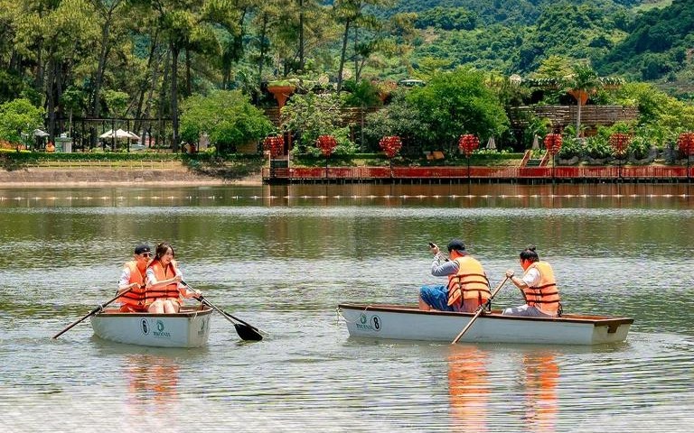 Những hoạt động trải nghiệm ngoài trời giúp gắn kết các thành viên và mang đến kỳ nghỉ ý nghĩa
