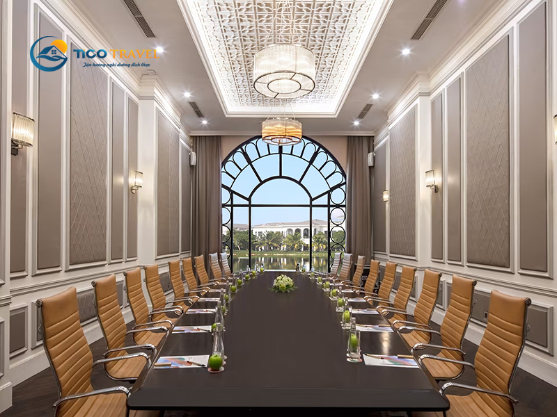 Melia Vinpearl Cam Ranh Beach Resort