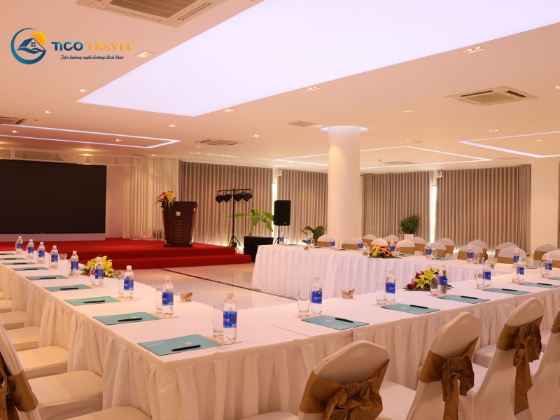 Cam Ranh Riviera Beach Resort & Spa