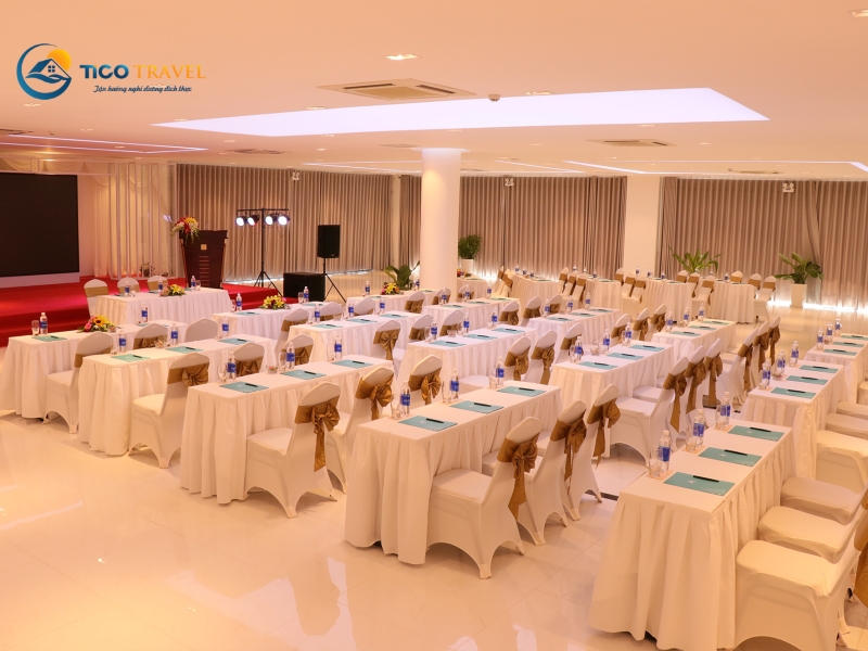 Cam Ranh Riviera Beach Resort & Spa