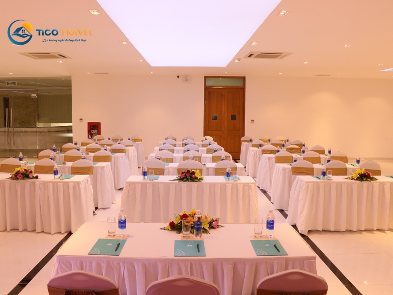 Cam Ranh Riviera Beach Resort & Spa
