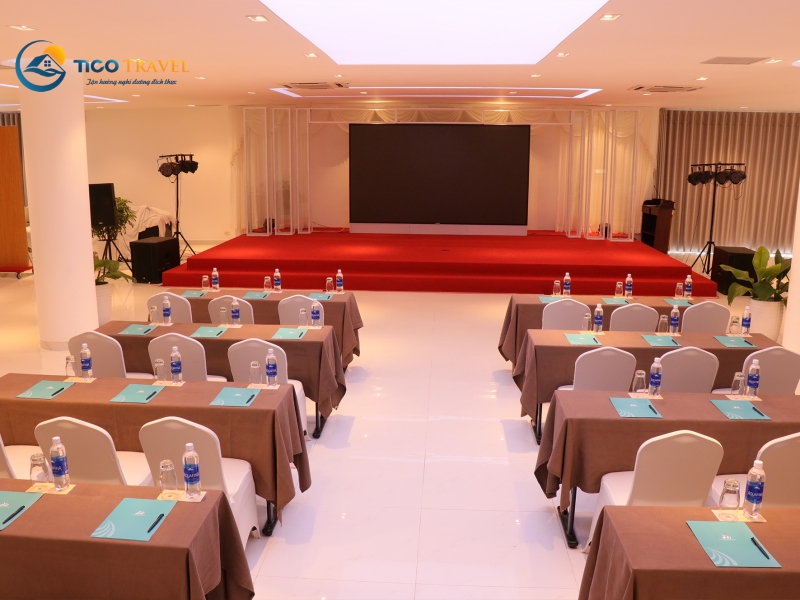 Cam Ranh Riviera Beach Resort & Spa