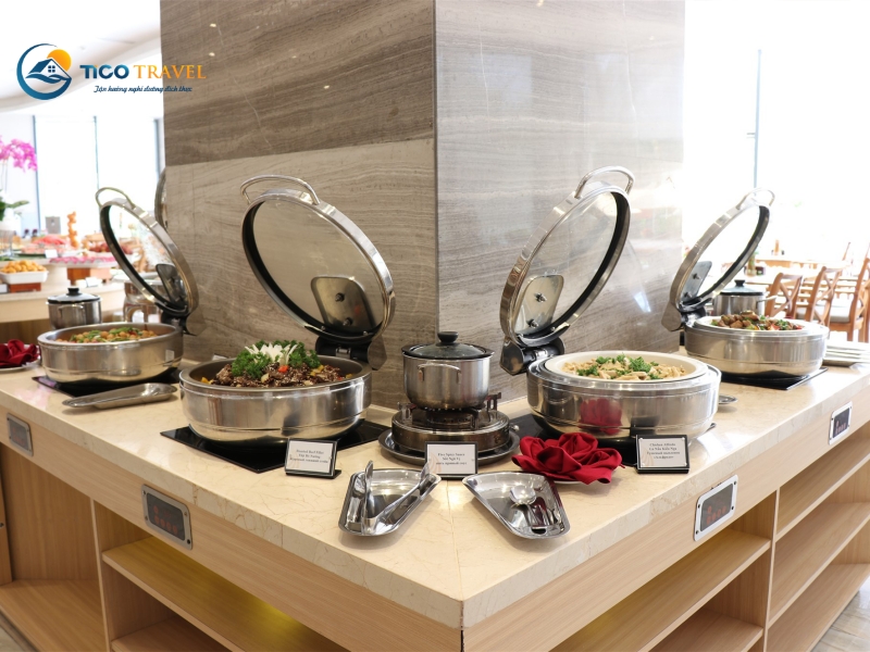 Cam Ranh Riviera Beach Resort & Spa