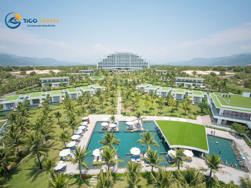 Cam Ranh Riviera Beach Resort & Spa