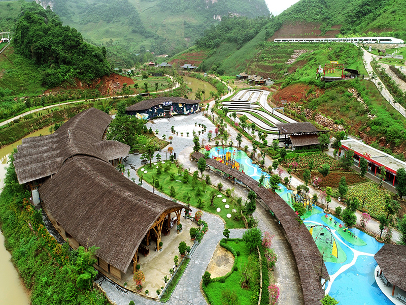 Mộc Châu Island
