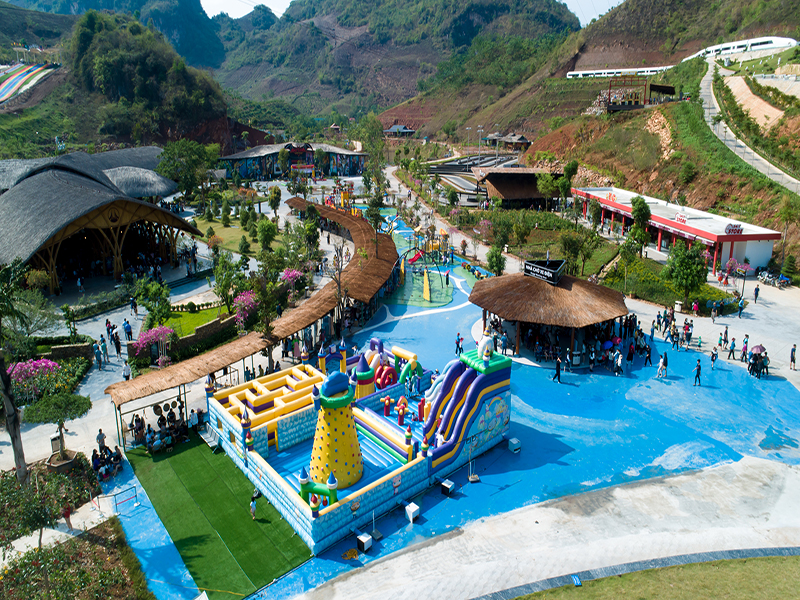 Mộc Châu Island
