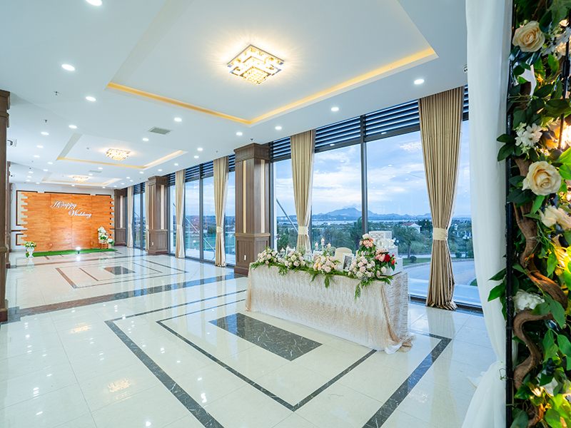 Navy Hotel Cam Ranh