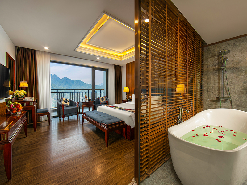 Bamboo Sapa Hotel