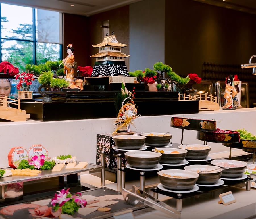 Thưởng thức bữa tối sashimi tươi ngon tại nhà hàng chuyên biệt